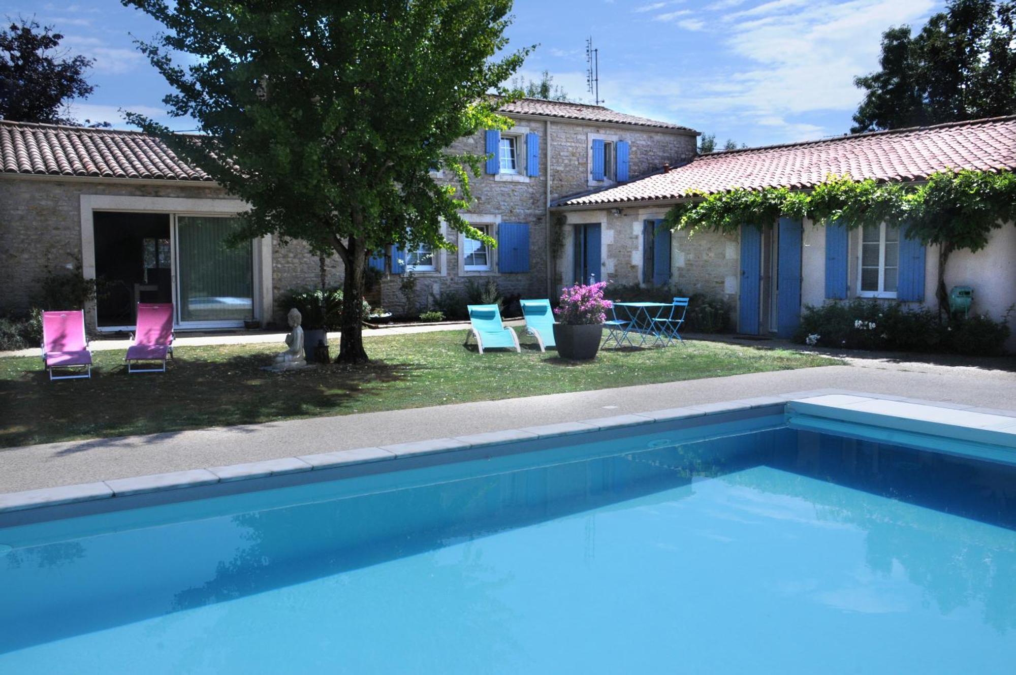 L'Instant Bleu Hotel Marans  Luaran gambar