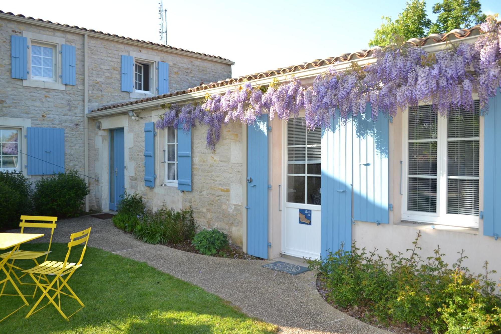 L'Instant Bleu Hotel Marans  Luaran gambar